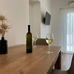 Nino Apartment