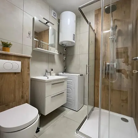 Nino Apartment *