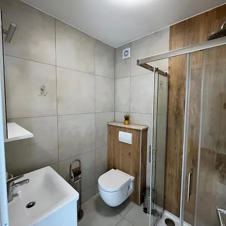 Nino Apartment *