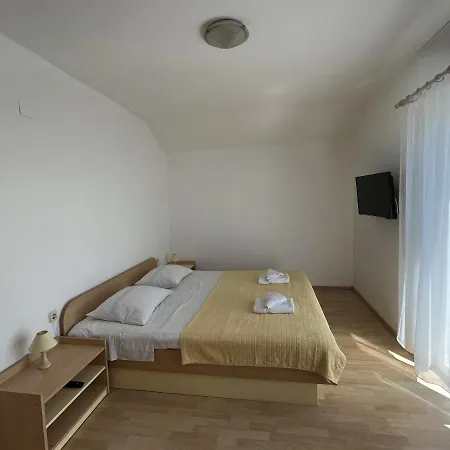 Nino Apartment