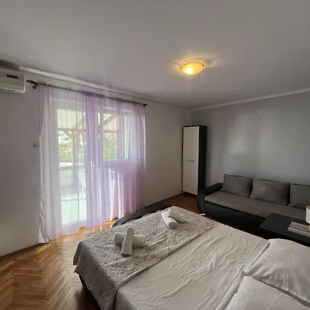 Nino Brodarica (Sibenik-Knin)