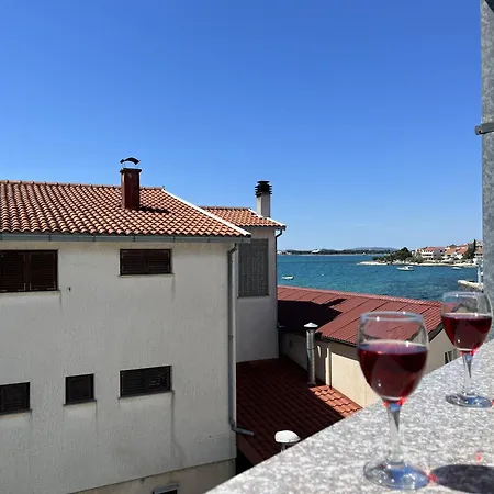 Apartment Nino Brodarica (Sibenik-Knin)
