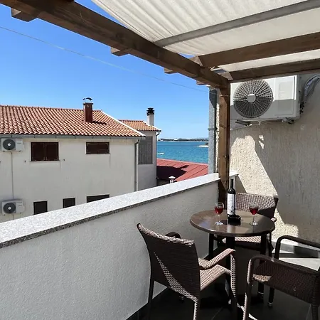 Nino Brodarica (Sibenik-Knin)