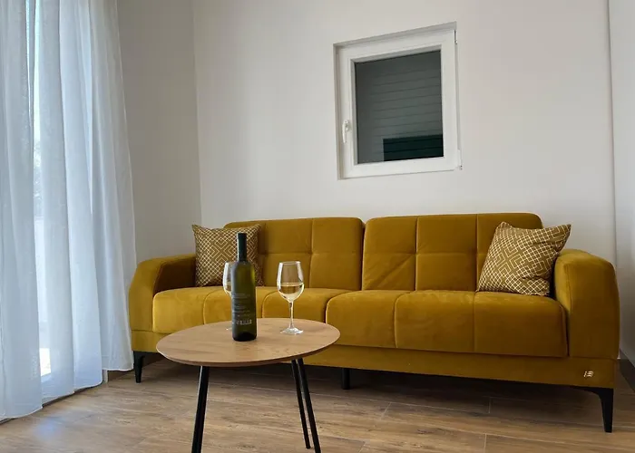 Apartment Nino Brodarica (Sibenik-Knin)
